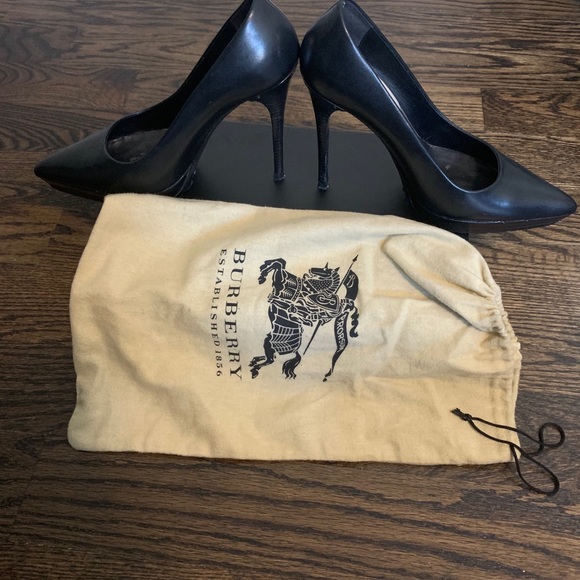 Burberry pumps - Picture 2 of 8